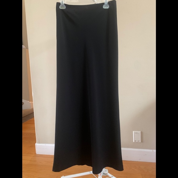 TAHARI Full length skirt - Picture 1 of 2